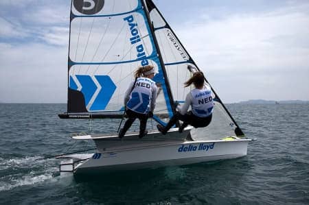 Het 49-er FX duo Bekkering en Duetz (foto Delta Lloyd)
