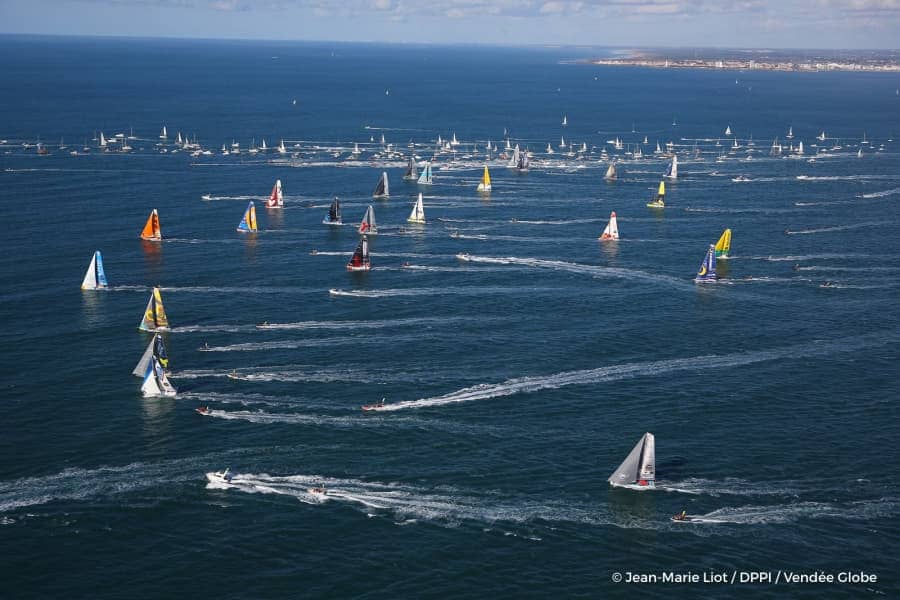 foto Jean-Marie Liot / DPPI / Vendee Globe Vue aérienne du départ du Vendée Globe, aux Sables d'Olonne le 6 Novembre 2016 - Photo Jean-Marie Liot / DPPI / Vendee Globe