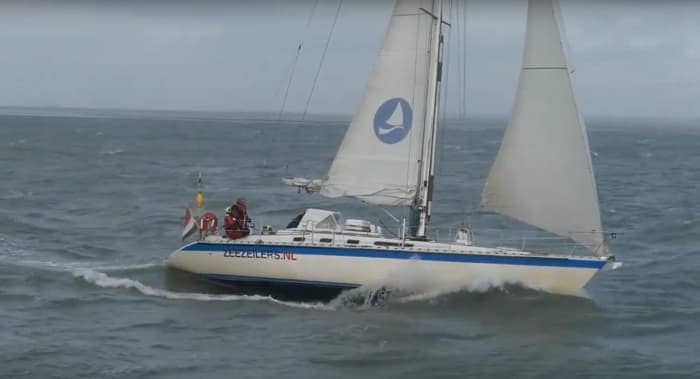 De Wauquiez Centurion 41'S bij windkracht 7 op de Wadden