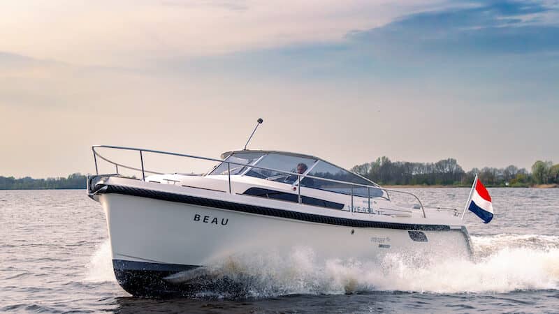 Intender 950 Cabin