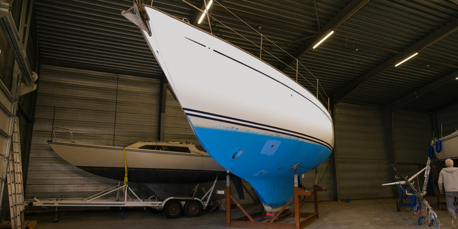 Schip met slechte gelcoat