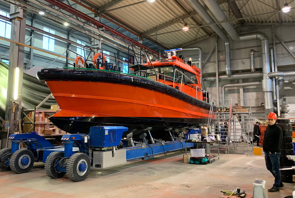 Duitse loodsboot wordt voorzien van Relonit wrapping