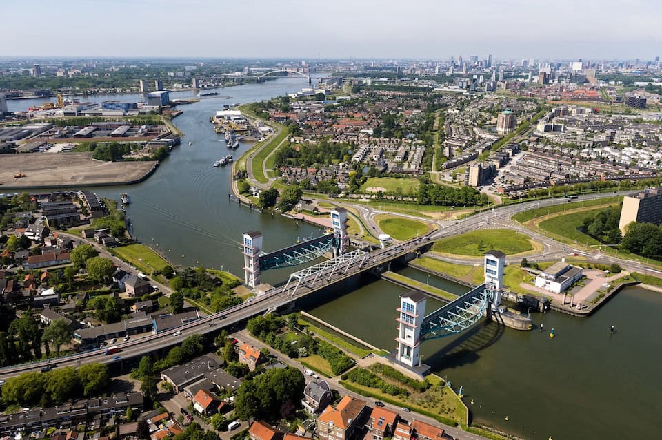 Reismogelijkheden tijdens afsluiting Algerabrug