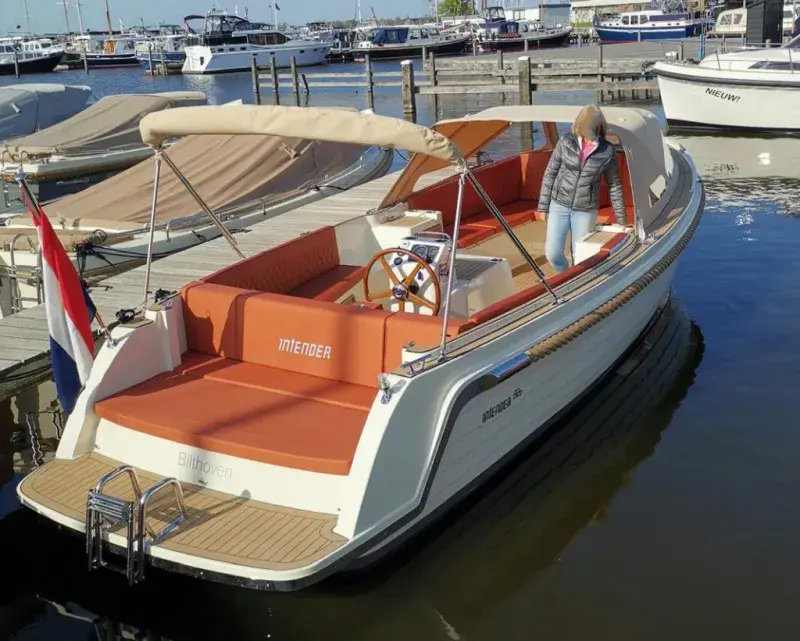 Intender 820 2020