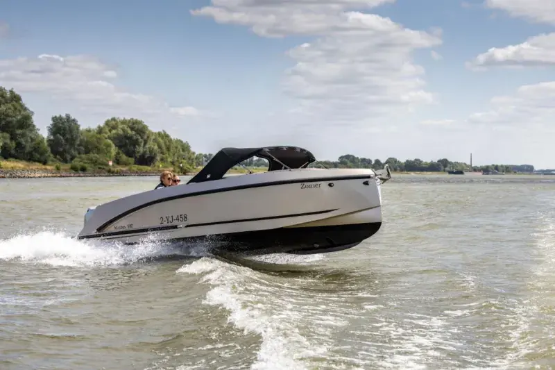 Maxima 580 Sport Lounge