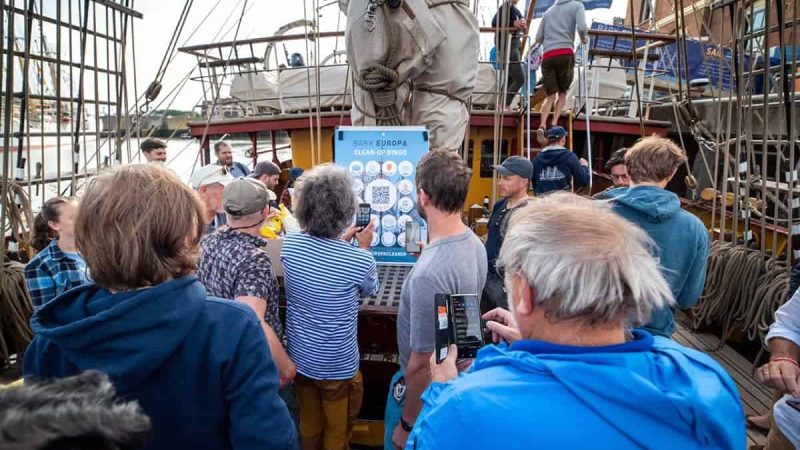 Bark EUROPA Clean-Up Week van start in Harlingen