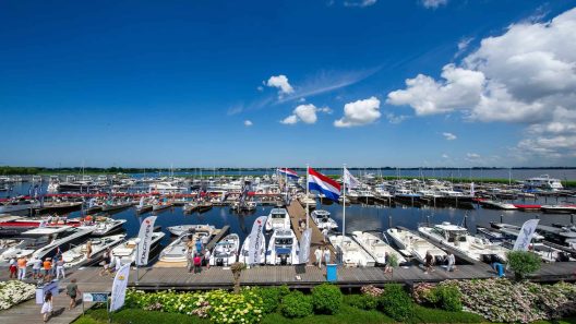 Boatshow Hollandse Plassen luidt voor de zesde keer het vaarseizoen in-Vaarmarkt