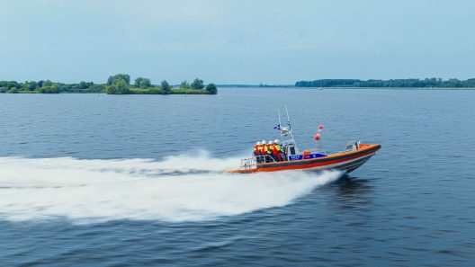 De KNRM ziet het regelmatig op de Randmeren-Vaarmarkt