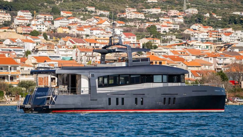 Explorer Yacht Timeless 80