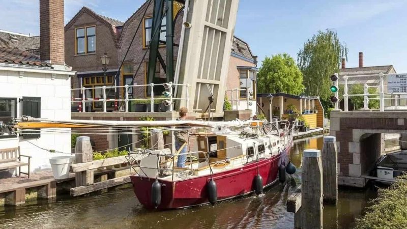 De-kleine-historische-Doesbrug