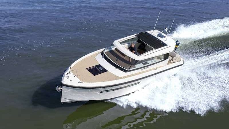 Delta Powerboats 33 Coupe Nauticlink
