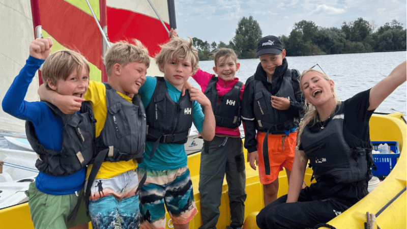 Eerste zeilschool volgt overheid in telefoonadvies-Vaarmarkt