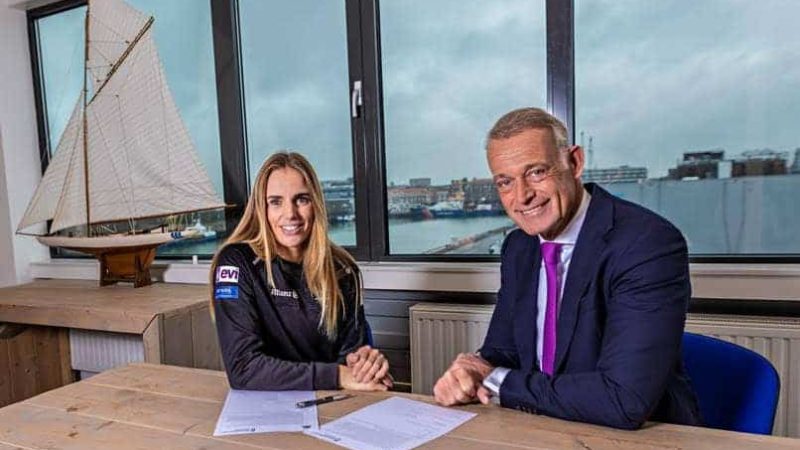 Evi van Lanschot trotse partner van olympisch kampioen Marit Bouwmeester