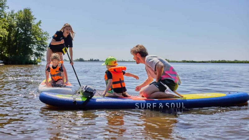 Familie Op Sup Water Spetterend SEBwaterports