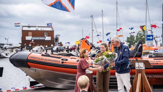 KNRM Urk neemt geschonken reddingboot  Christiaan Bernardus in gebruik-Vaarmarkt