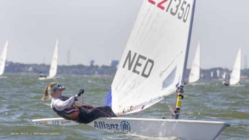 Maxime Jonker met succesvolle eindsprint naar zesde plaats WK ILCA6