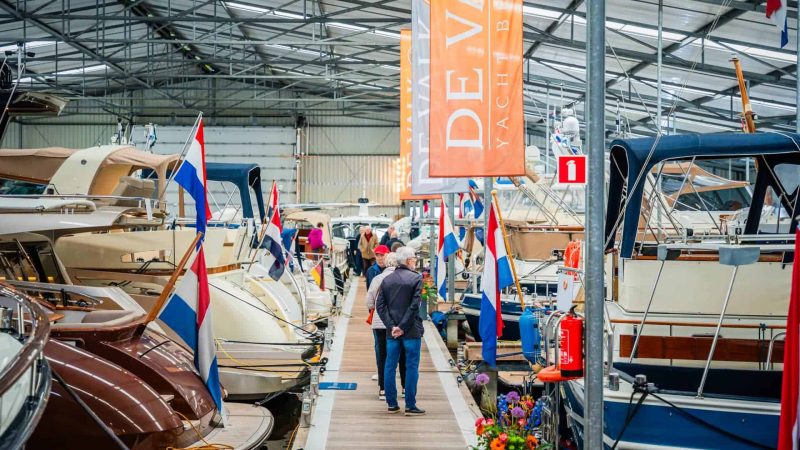 Nauticlink-Najaarsshow_van_Motorboot Sneek