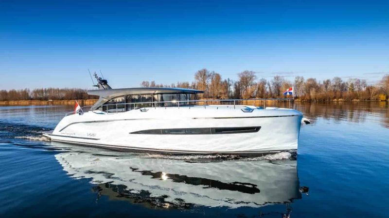 Nauticlink-Van den Hoven Voyager_50