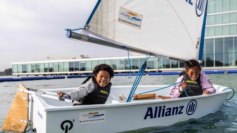 Ruim 22.000 kinderen ontdekken watersport tijdens Optimist on Tour-Vaarmarkt