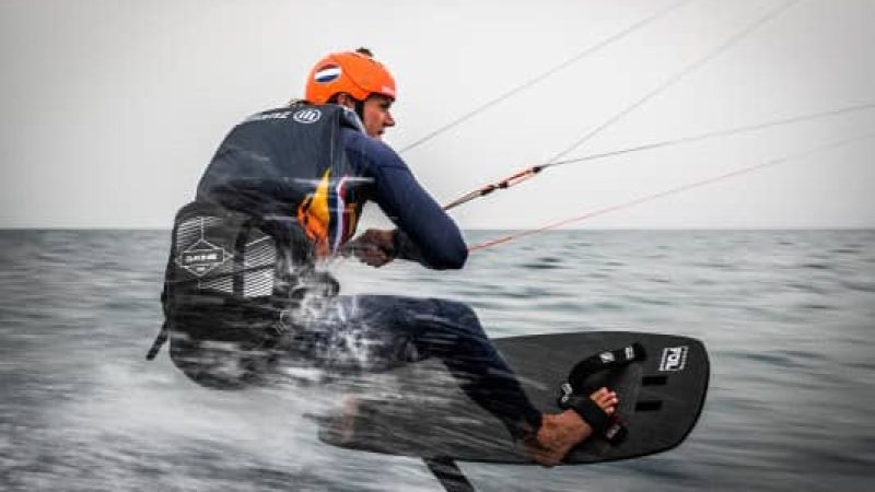 Team Allianz komt net te kort voor kwalificatie goldfleet op WK Kitefoilen