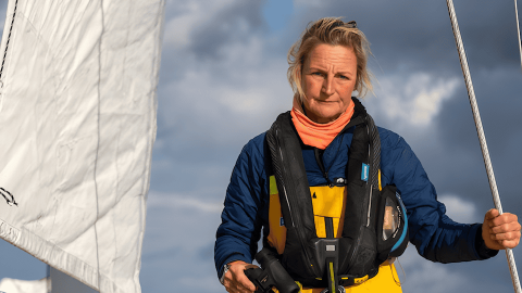 Vaarmarkt-Clipper-schipper Angela Brandsma wint in thuishaven
