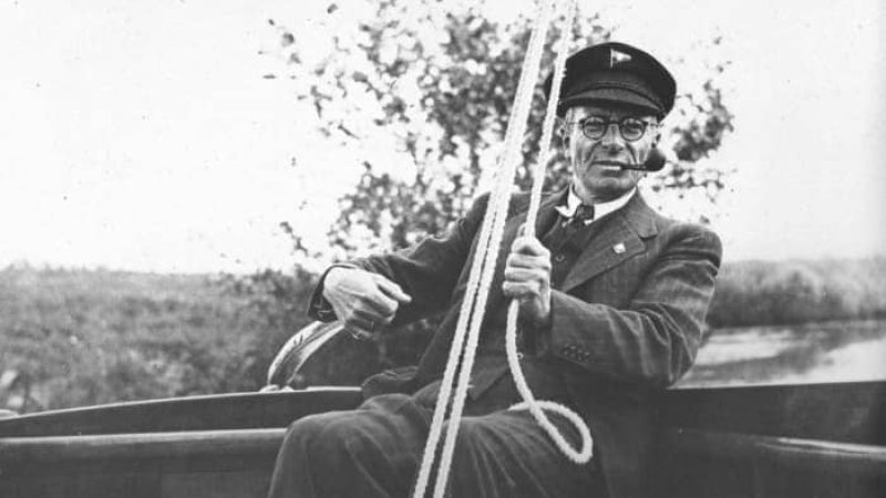 Hendrik Bulthuis in zijn zelfgebouwde BM-er (foto Observeum)