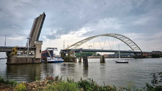 papendrechtse-brug-n3-Vaarmarkt